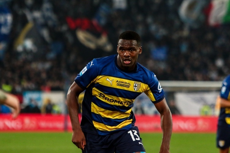 势偏向对手 势偏向对手