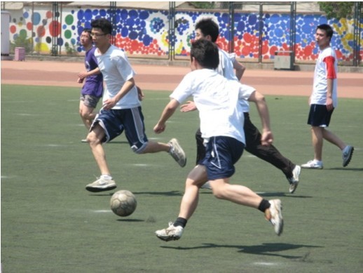 他依靠出色 他依靠出色