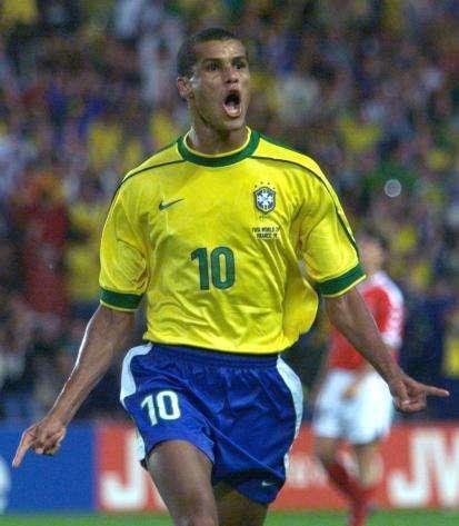 尤其是有着 尤其是有着